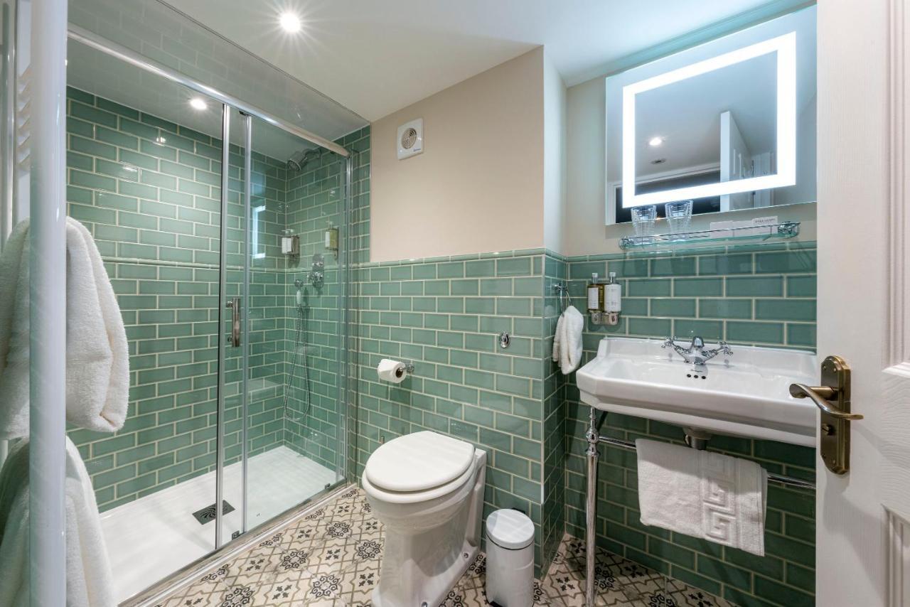 Hotel Eight Bath Exterior foto