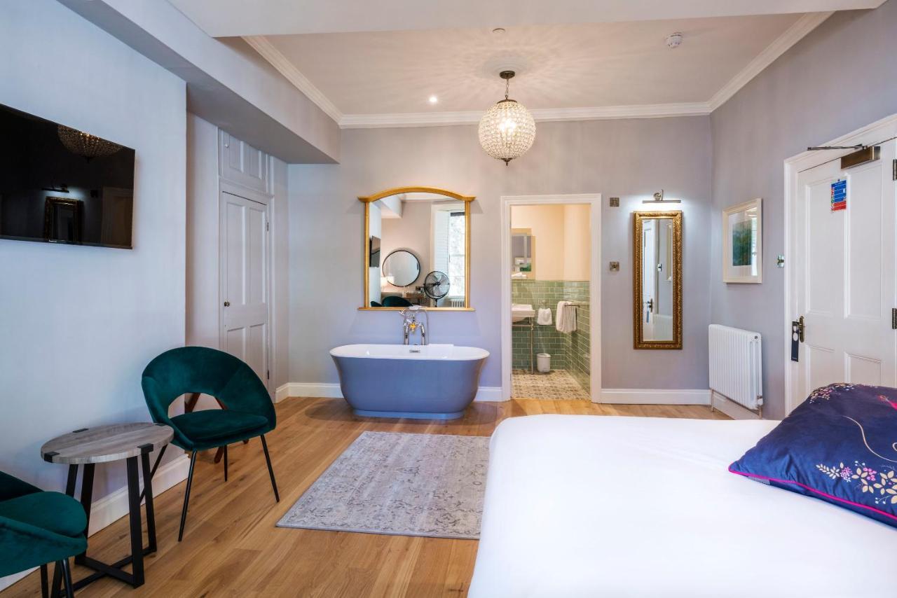 Hotel Eight Bath Exterior foto