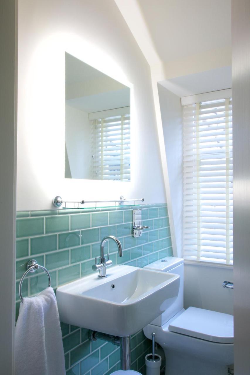 Hotel Eight Bath Exterior foto